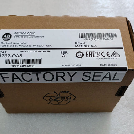 1762-OA8 Allen Bradley PLC