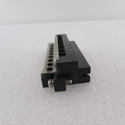 1769-RTBN18 Allen Bradley PLC