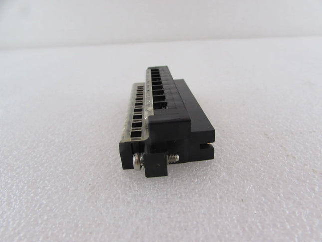 1769-RTBN18 Allen Bradley PLC