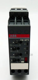 1SVR430884R3300 ABB Relay