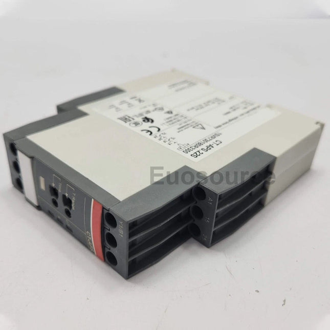 1SVR730180R3300 ABB Relay