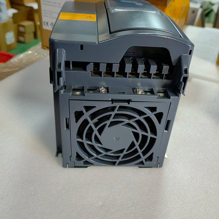 6SE6440-2AD22-2BA1 Siemens Frequency Converter