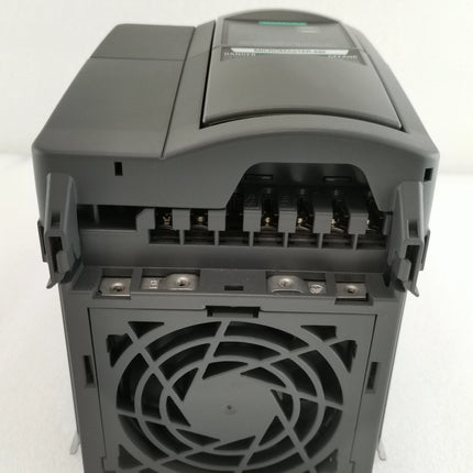 6SE6440-2AD24-0BA0 Siemens Frequency Converter