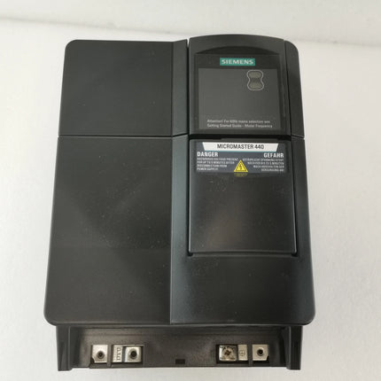 6SE6440-2AD31-1CA1 Siemens Frequency Converter
