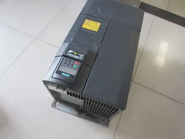 6SE6440-2UD32-2DB1 Siemens Frequency Converter