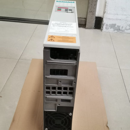 6SE7018-0TA71-Z F01+D99 Siemens Inverter SIMOVERT MASTERDRIVES