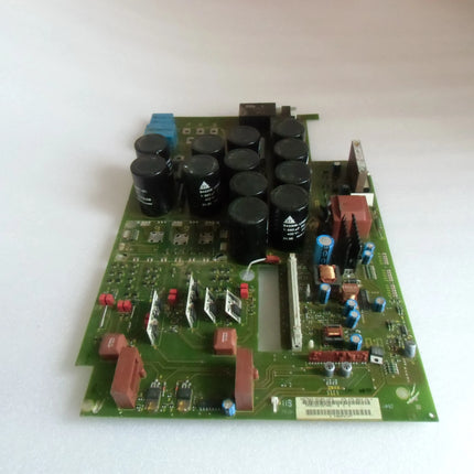 6SE7023-4EC84-1HF3 Siemens Frequency Converter