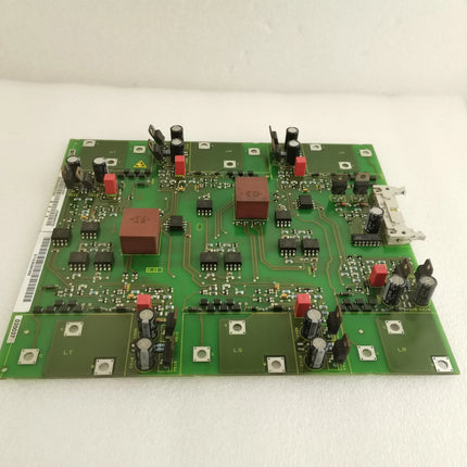 6SE7031-0EE84-1JC0 Siemens Frequency Converter