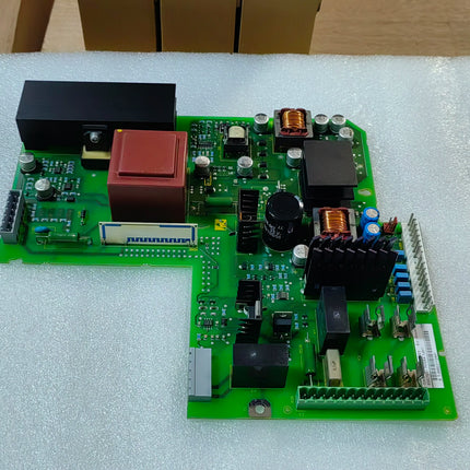 6SE7031-7HG84-1JA1 Siemens Frequency Converter