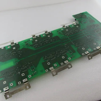 6SE7033-2EG84-1JF1 Siemens Frequency Converter