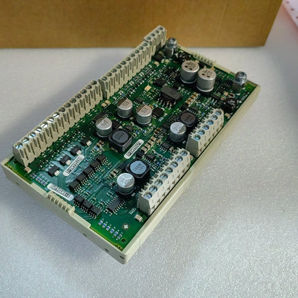 6SE7090-0XX84-3DB1 Siemens Frequency Converter