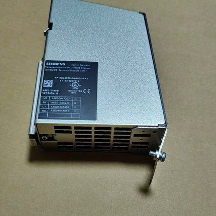 6SL3055-0AA00-3AA1 Siemens Frequency Converter