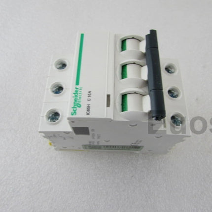 A9F18316 Schneider Circuit Breaker