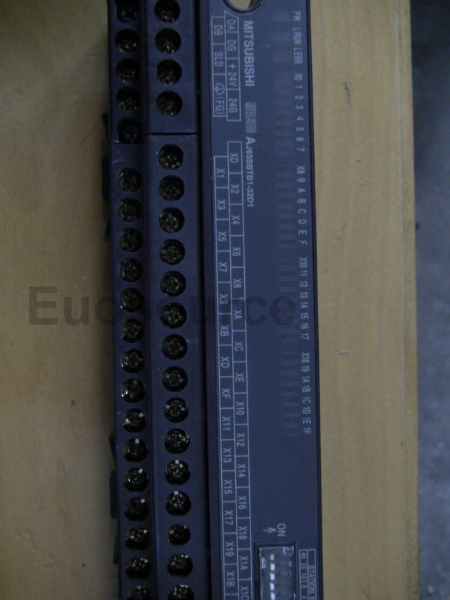 AJ65SBTB1-32D1 Mitsubishi PLC