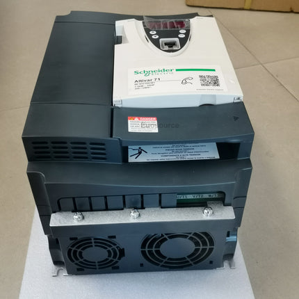 ATV71HU75M3 Schneider Inverter