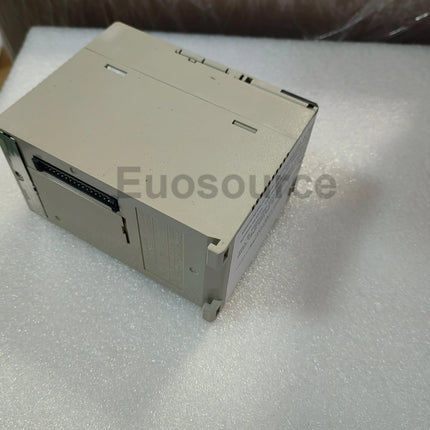 C200HX-CPU64 Omron PLC Expandable 880 I/O