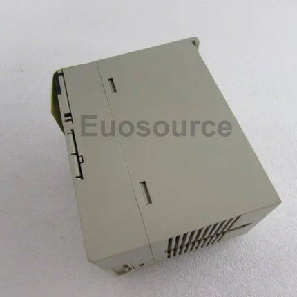 C200HX-CPU65-Z Omron PLC Expandable 880 I/O