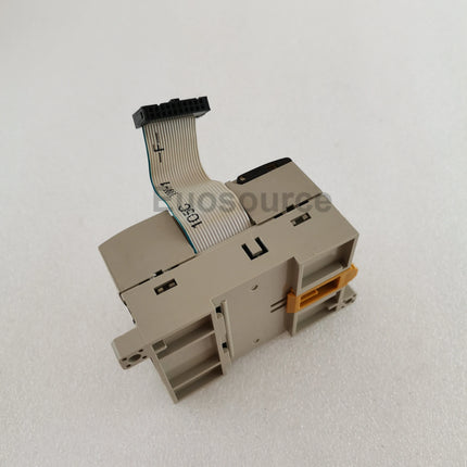 CPM1A-MAD01 Omron PLC 24 in /16 out Relay