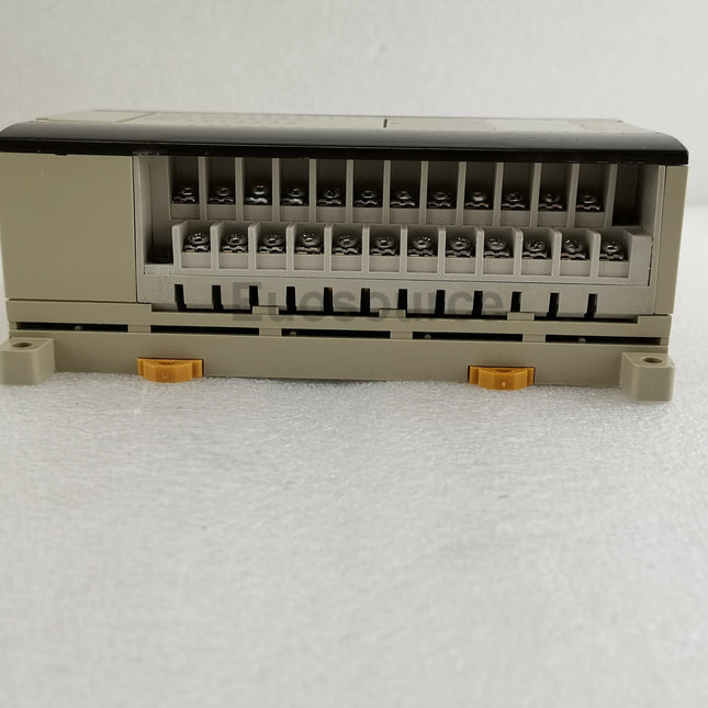 CPM2A-40CDT1-D Omron PLC 24 in /16 out Relay