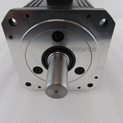HC-SF152B Mitsubishi Servo Motor