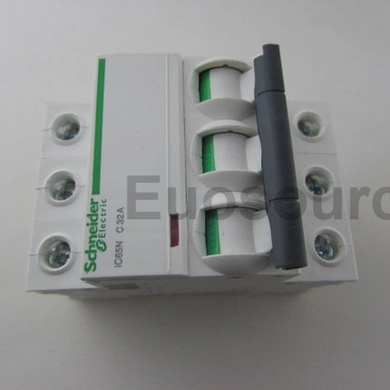 IC65NC32A Schneider Circuit Breaker