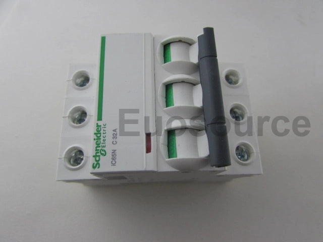 IC65NC32A Schneider Circuit Breaker