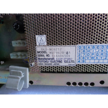 MITSUBISHI MDT962B-4A CNC CRT Display Unit - 9 in Monochrome