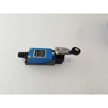 MOUJEN ME-8104 Limit Switch - SPDT, Roller Lever