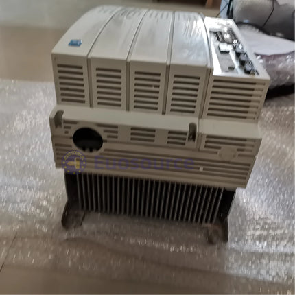 LENZE EVS9327-ES 9300 Servo Inverter - 15 kW, 400 V