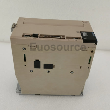 SGD7S-180A00A002 Yaskawa Servo Drive Analog control