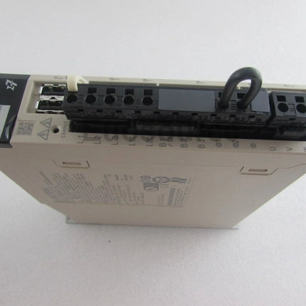 SGD7S-2R8A10A002 Yaskawa Servo Drive Compact industrial