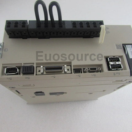 SGD7S-5R5A10A002 Yaskawa Servo Drive Analog control