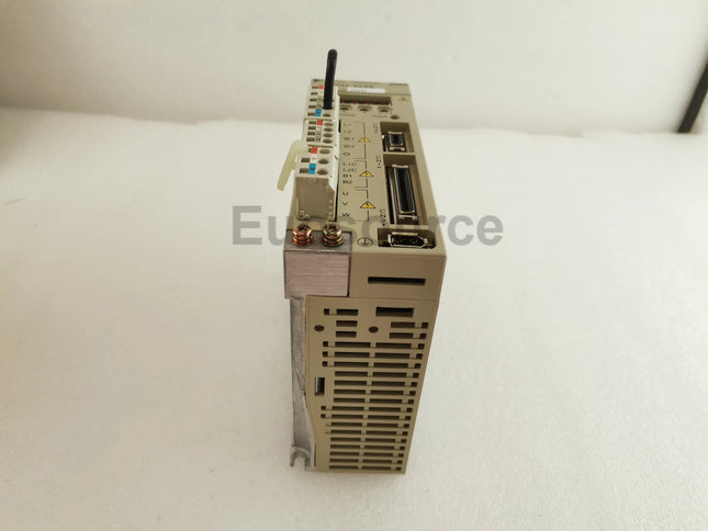 SGDH-02AE Yaskawa Servo Drive Analog control