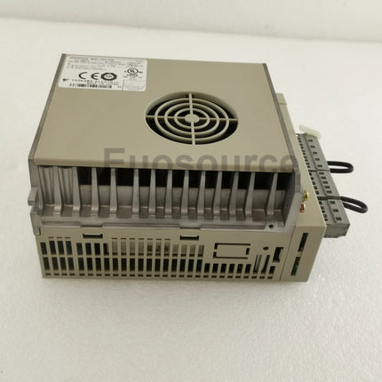 SGDH-05AE Yaskawa Servo Drive Industrial Applications