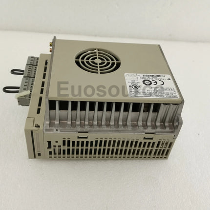SGDH-05AE Yaskawa Servo Drive Industrial Applications