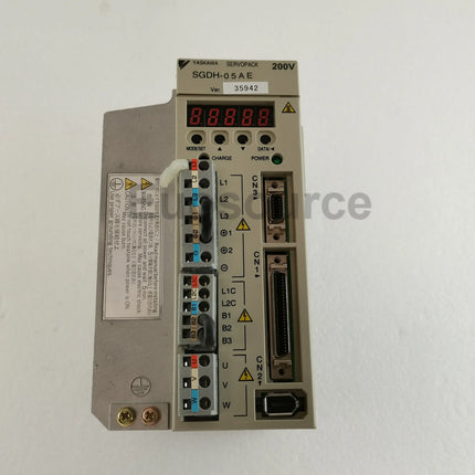 SGDH-05AE Yaskawa Servo Drive Industrial Applications