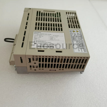 SGDM-04AC-SD2B Yaskawa Servo Drive Compact industrial