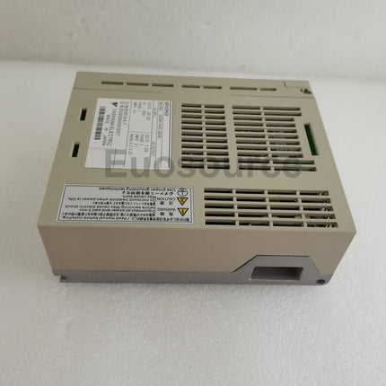 SGDM-04AC-SD2B Yaskawa Servo Drive Compact industrial