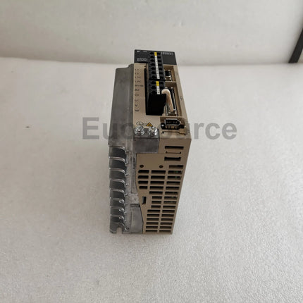 SGDS-04A01A Yaskawa Servo Drive Compact industrial