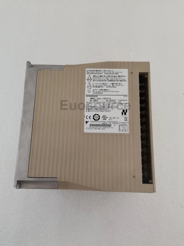SGDV-180A21A Yaskawa Servo Drive Compact industrial