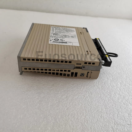 SGDV-1R6A01B Yaskawa Servo Drive Industrial Applications