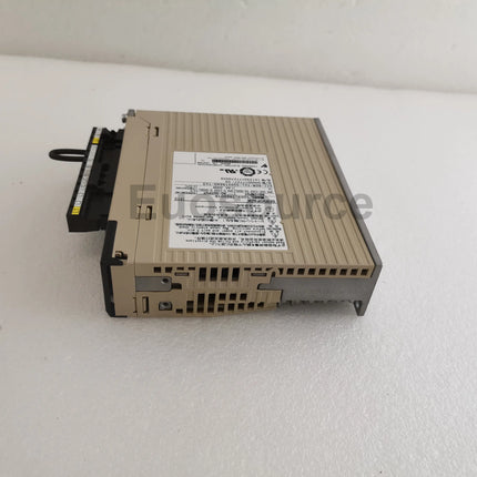 SGDV-1R6A01B Yaskawa Servo Drive Industrial Applications