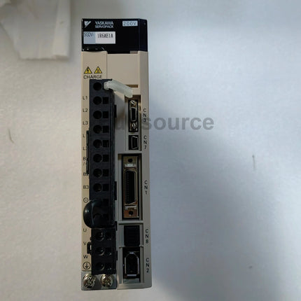 SGDV-1R6AE1A Yaskawa Servo Drive Compact industrial