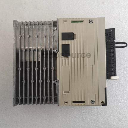 SGDV-2R8A01B Yaskawa Servo Drive Compact industrial