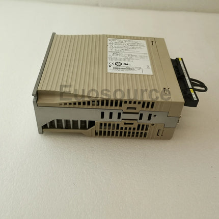 SGDV-5R5A01A Yaskawa Servo Drive Compact industrial