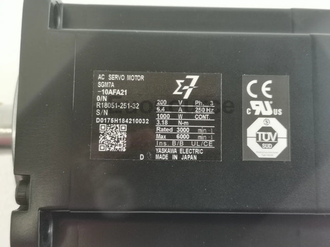 SGM7A-10AFA21 Yaskawa Servo Motor Sigma 7 Servo