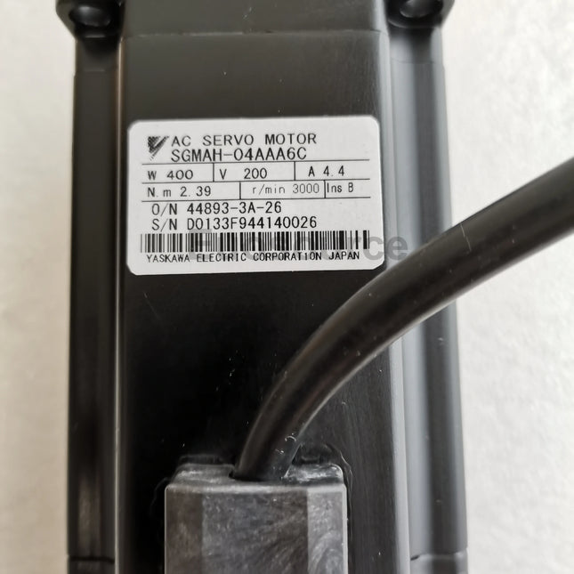 SGMAH-04AAA6C Yaskawa 400W Servo Motor Sigma II